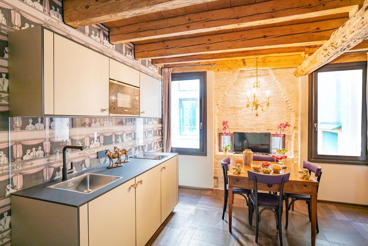 Corte Rubbi 8 Luxury Two-Bedroom Apartment -Dimora Italia - Venedig Exteriör bild
