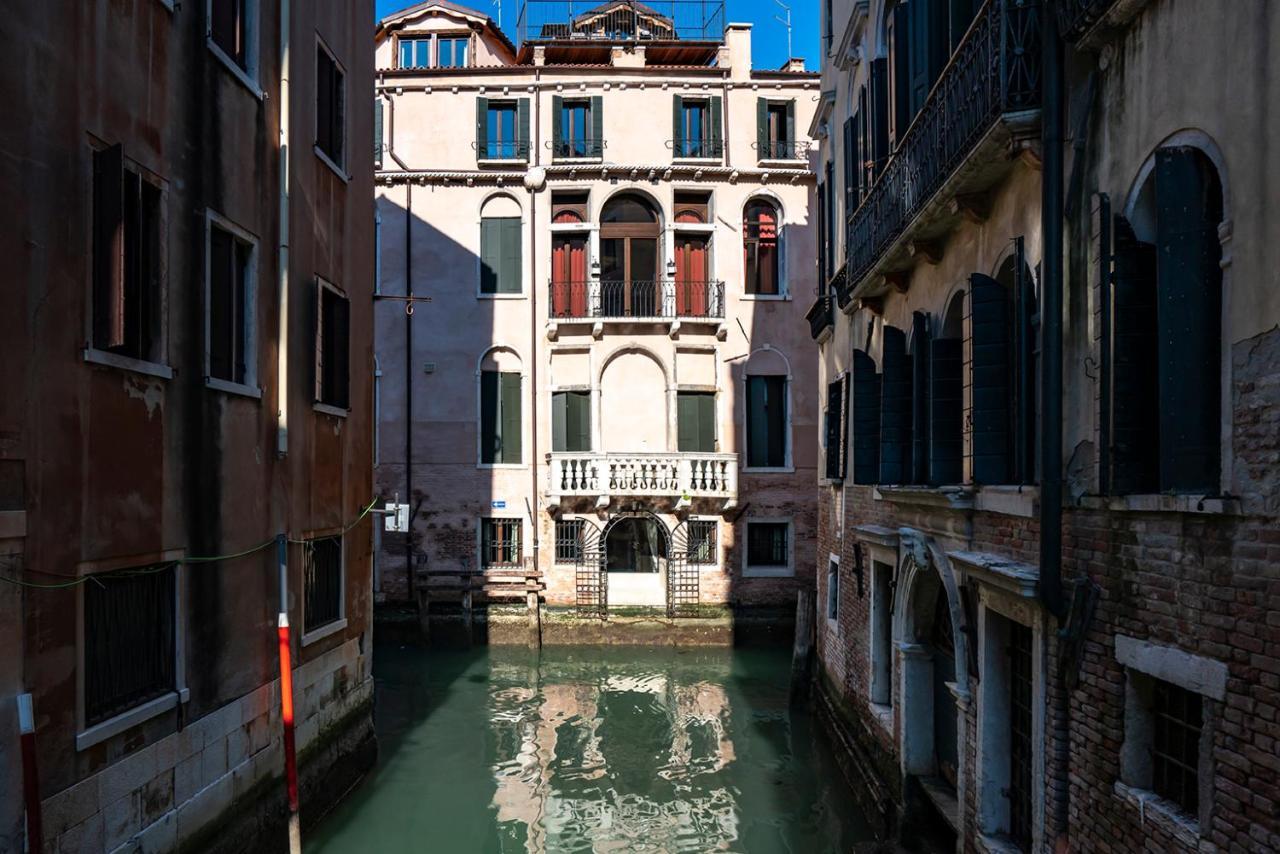 Corte Rubbi 8 Luxury Two-Bedroom Apartment -Dimora Italia - Venedig Exteriör bild